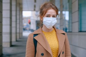 woman-wearing-face-mask